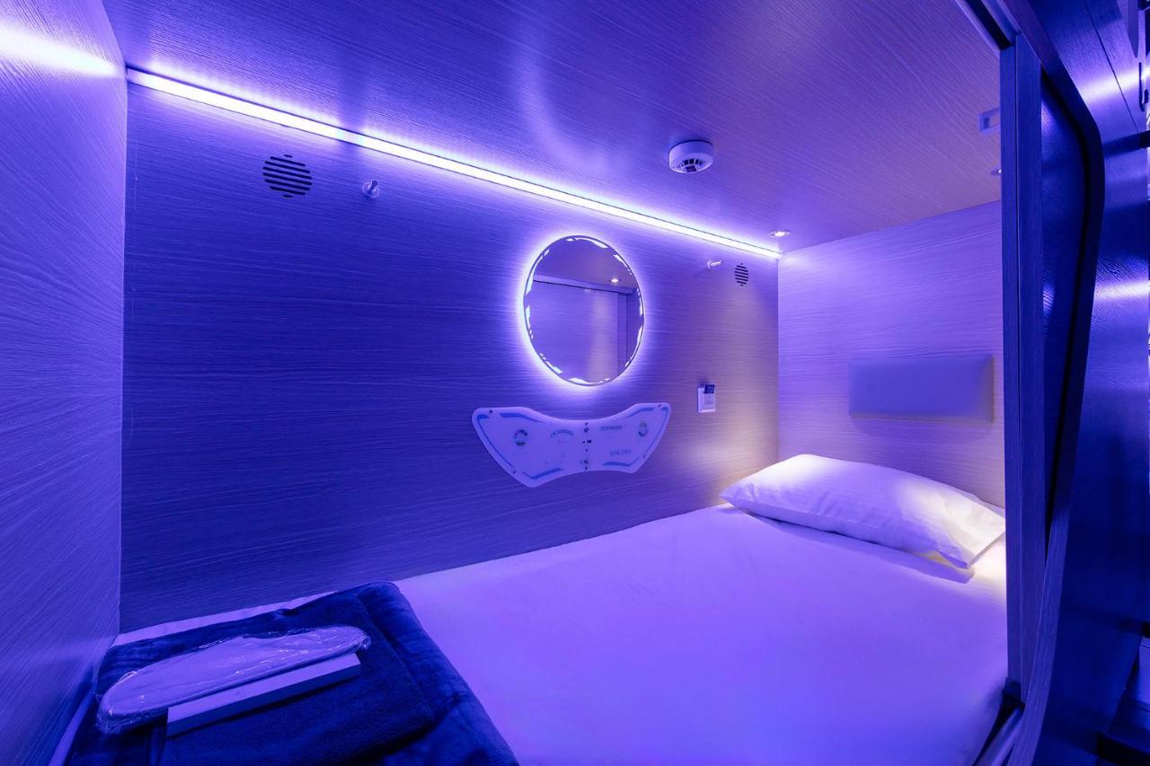 Berloga Capsule Jbr Pansiyon Dubai Dış mekan fotoğraf